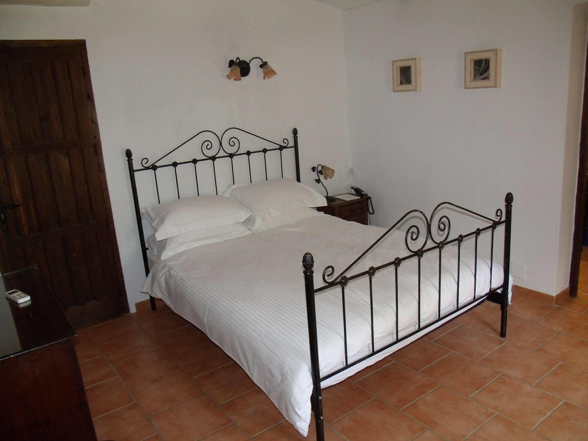La Finca Blanca Алора Екстериор снимка