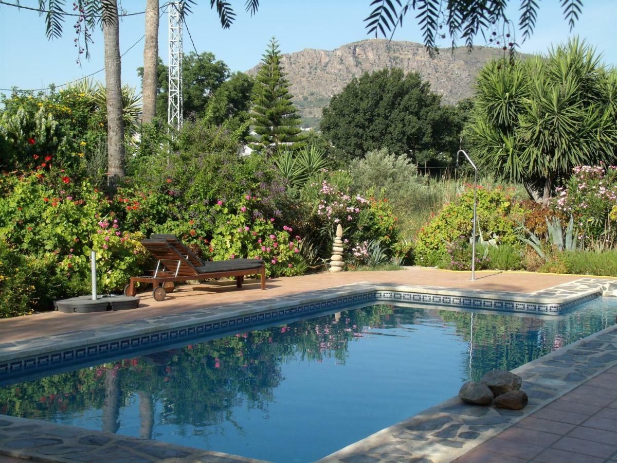 La Finca Blanca Алора Екстериор снимка
