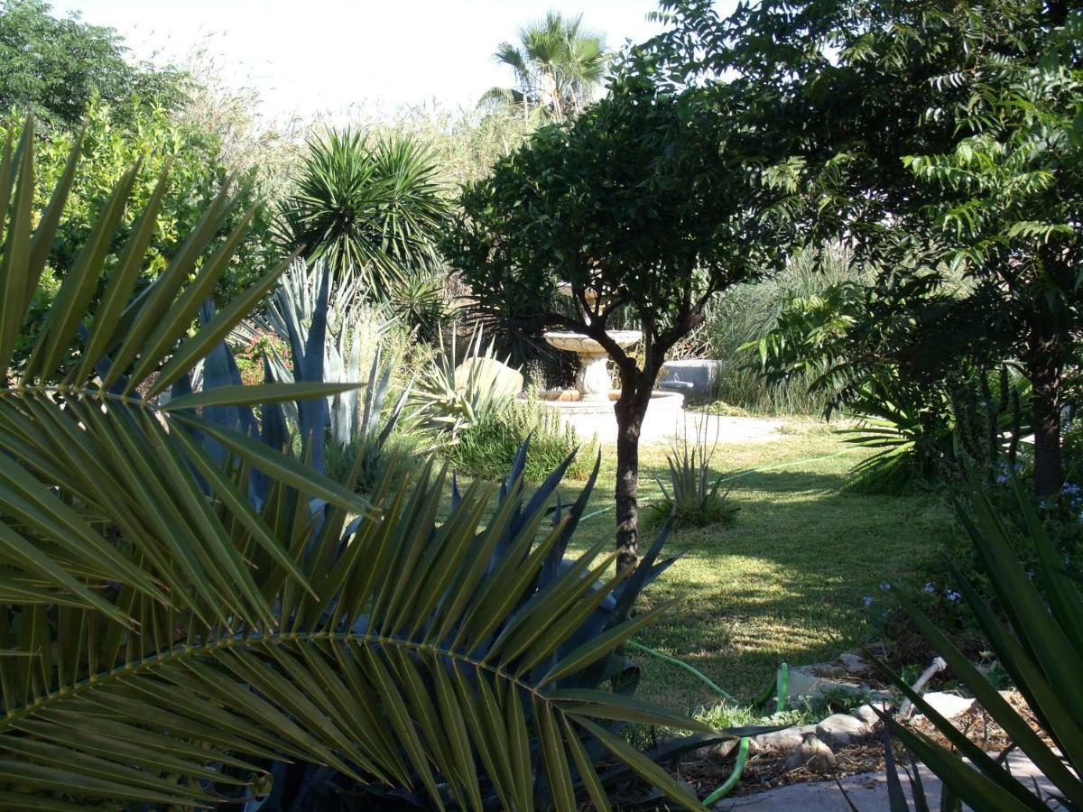 La Finca Blanca Алора Екстериор снимка